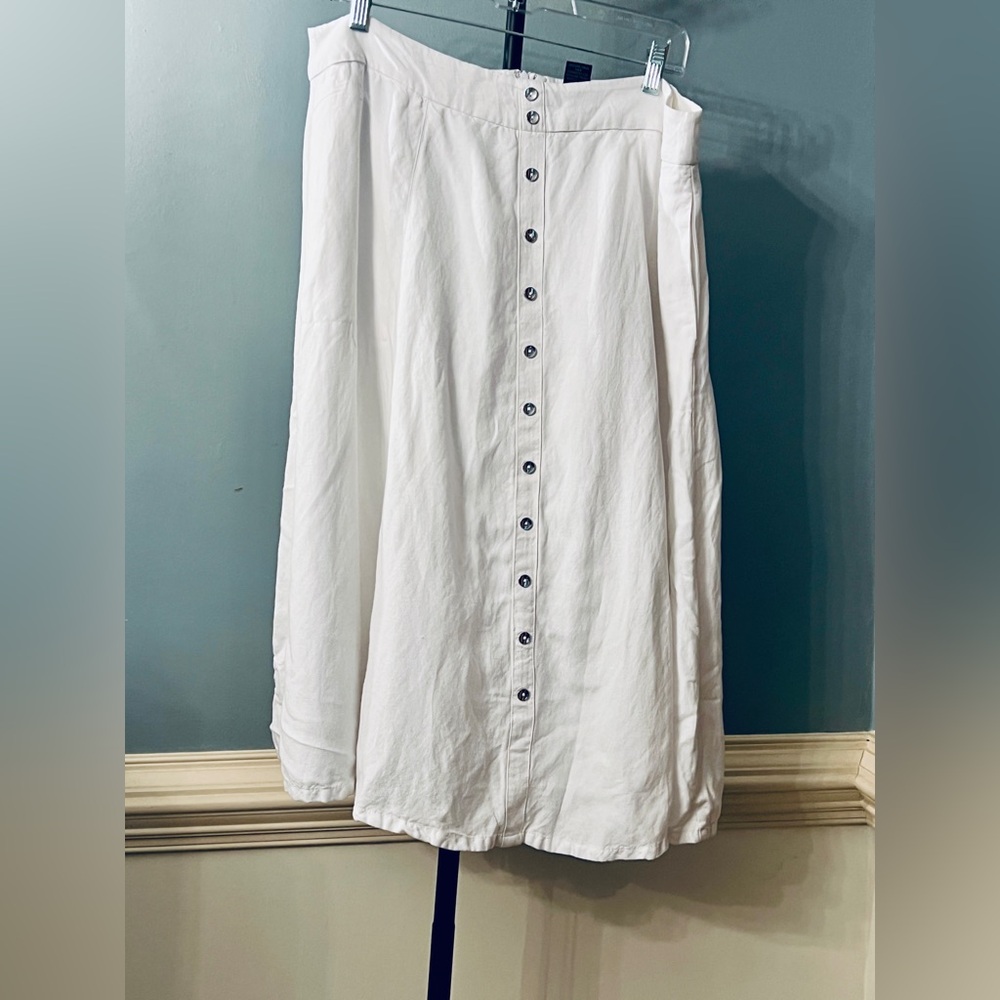 Grace Elements Cream A-Line Skirt with Button Detail